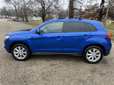 2015 Mitsubishi Outlander Sport ES - Photo 4 - Springfield, IL 62702