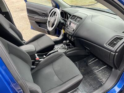 2015 Mitsubishi Outlander Sport ES - Photo 19 - Springfield, IL 62702