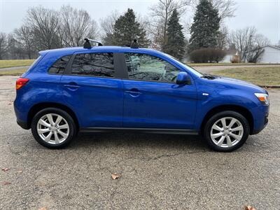 2015 Mitsubishi Outlander Sport ES - Photo 8 - Springfield, IL 62702