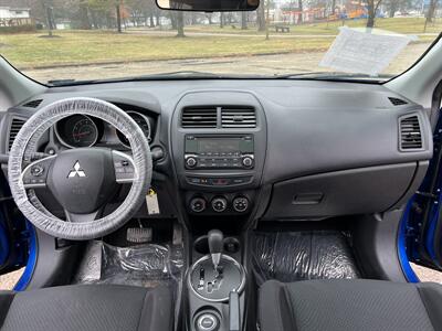 2015 Mitsubishi Outlander Sport ES - Photo 26 - Springfield, IL 62702