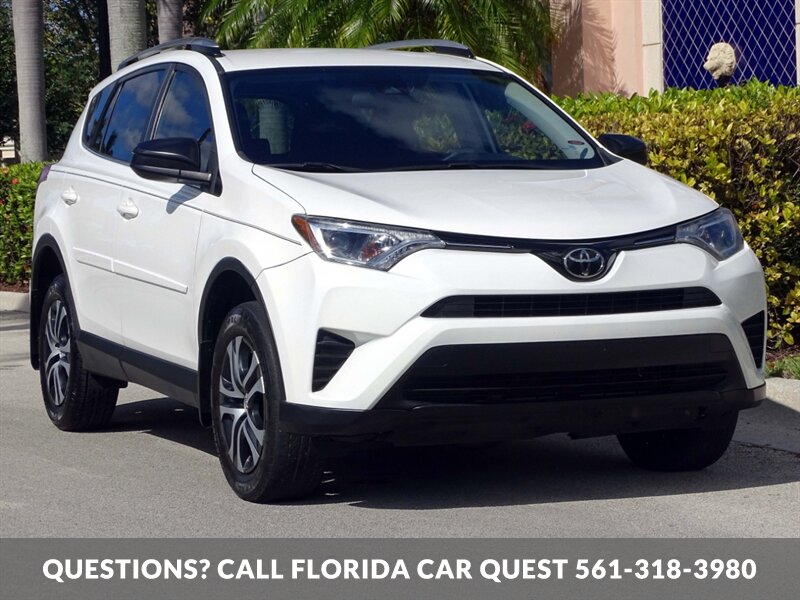 2018 Toyota RAV4 LE   - Photo 18 - West Palm Beach, FL 33411