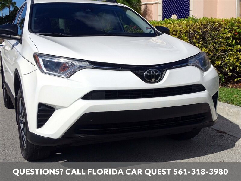 2018 Toyota RAV4 LE   - Photo 54 - West Palm Beach, FL 33411