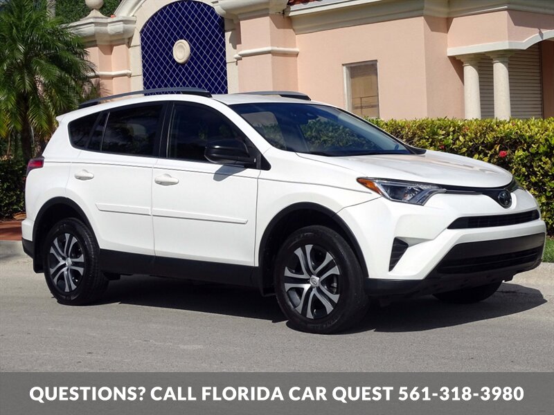 2018 Toyota RAV4 LE   - Photo 16 - West Palm Beach, FL 33411