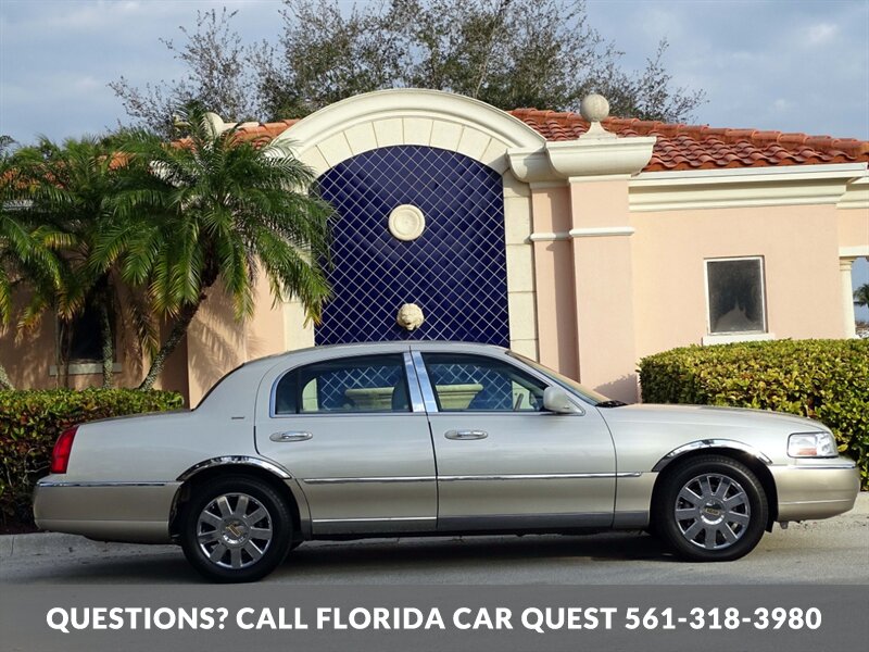 2004 Lincoln Town Car Ultimate  Limited - Photo 15 - West Palm Beach, FL 33411