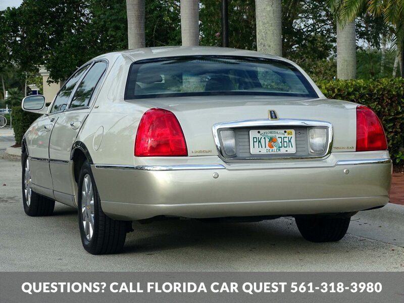 2004 Lincoln Town Car Ultimate  Limited - Photo 8 - West Palm Beach, FL 33411