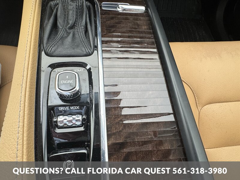 2021 Volvo XC90 T5 Momentum AWD - Photo 13 - West Palm Beach, FL 33411