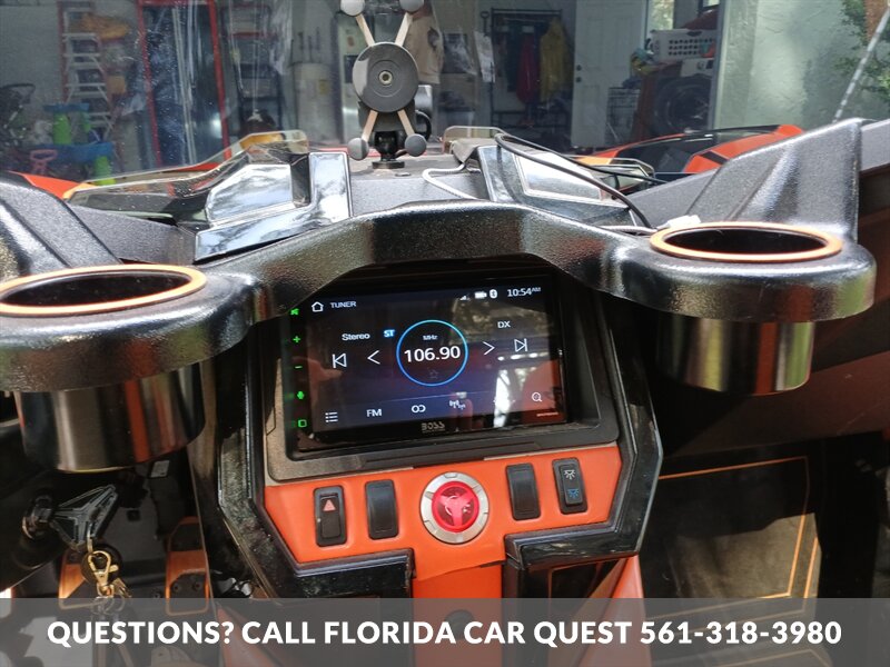 2017 Polaris Slingshot SLR   - Photo 6 - West Palm Beach, FL 33411