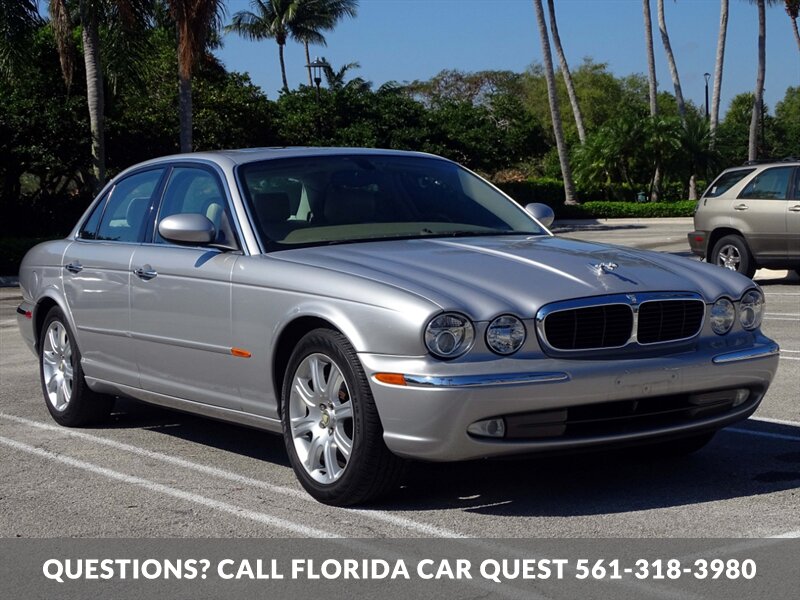 2004 Jaguar XJ8   - Photo 1 - West Palm Beach, FL 33411