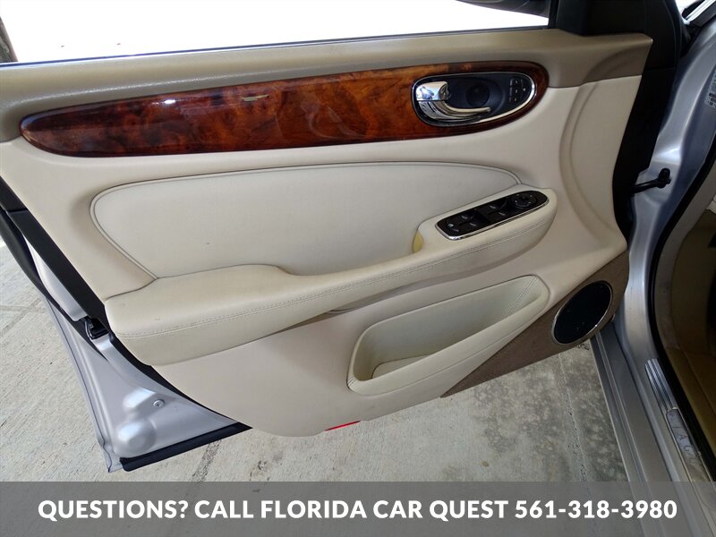 2004 Jaguar XJ8   - Photo 30 - West Palm Beach, FL 33411