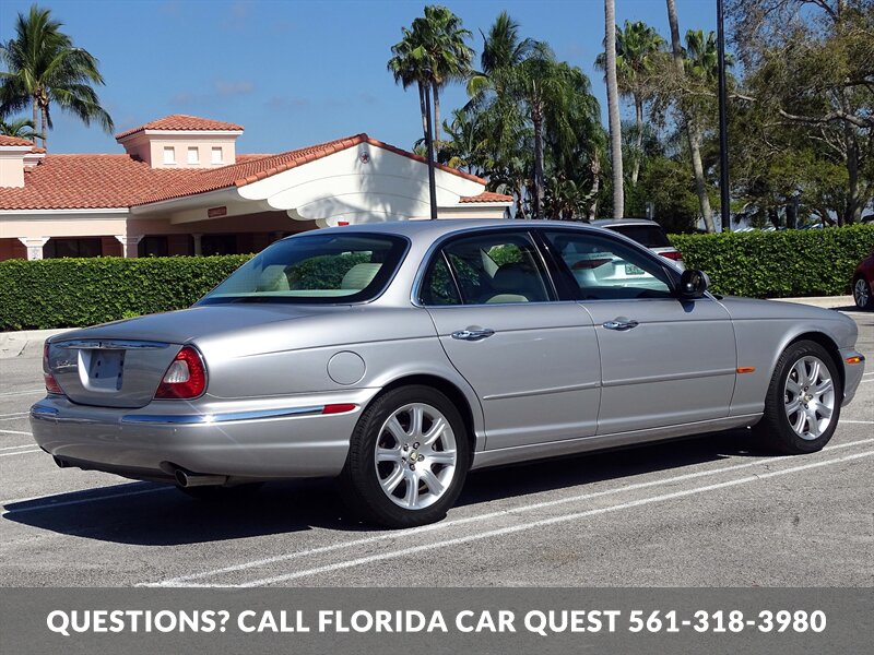 2004 Jaguar XJ8   - Photo 10 - West Palm Beach, FL 33411