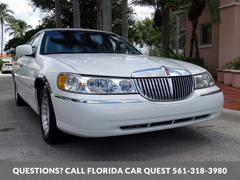 2002 Lincoln Town Car Executive   - Photo 49 - West Palm Beach, FL 33411