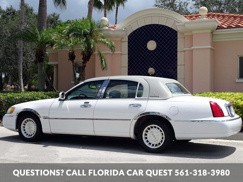 2002 Lincoln Town Car Executive   - Photo 7 - West Palm Beach, FL 33411