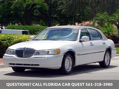 2002 Lincoln Town Car Executive  Presidential Touring Edition Sedan
