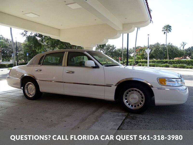 2002 Lincoln Town Car Executive Presidential Touring Edition - Photo 16 - West Palm Beach, FL 33411