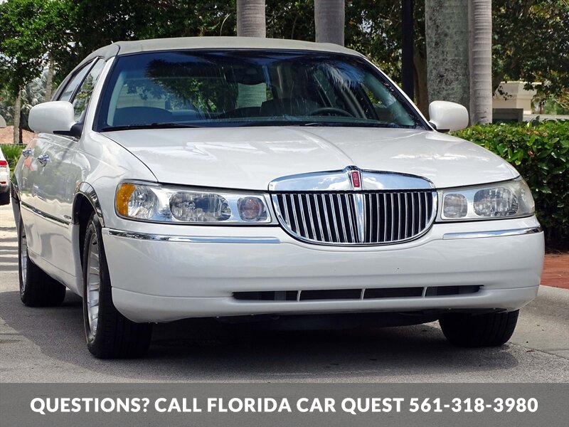 2002 Lincoln Town Car Executive   - Photo 19 - West Palm Beach, FL 33411