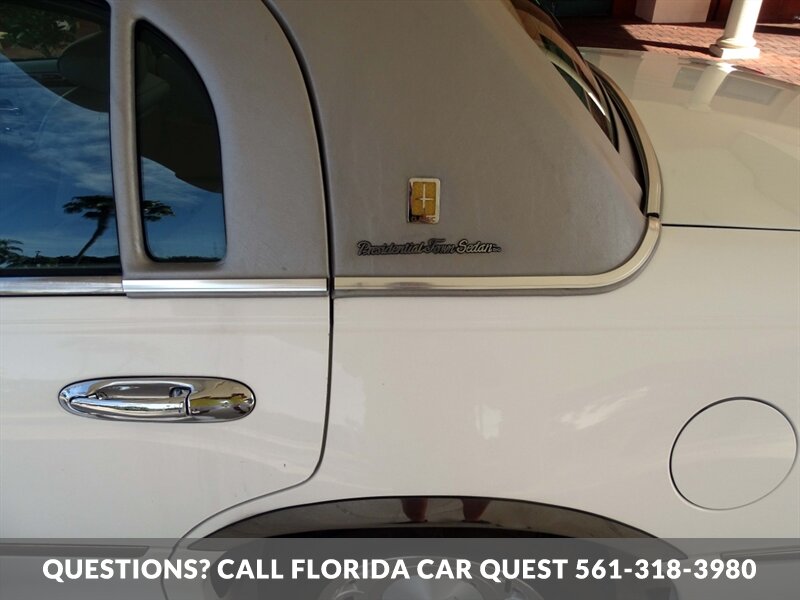 2002 Lincoln Town Car Executive Presidential Touring Edition - Photo 52 - West Palm Beach, FL 33411