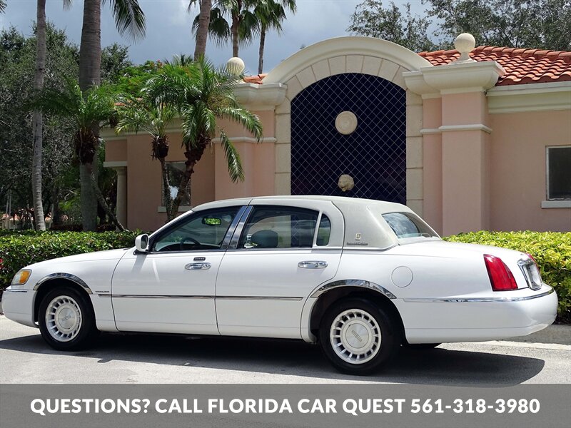 2002 Lincoln Town Car Executive   - Photo 8 - West Palm Beach, FL 33411