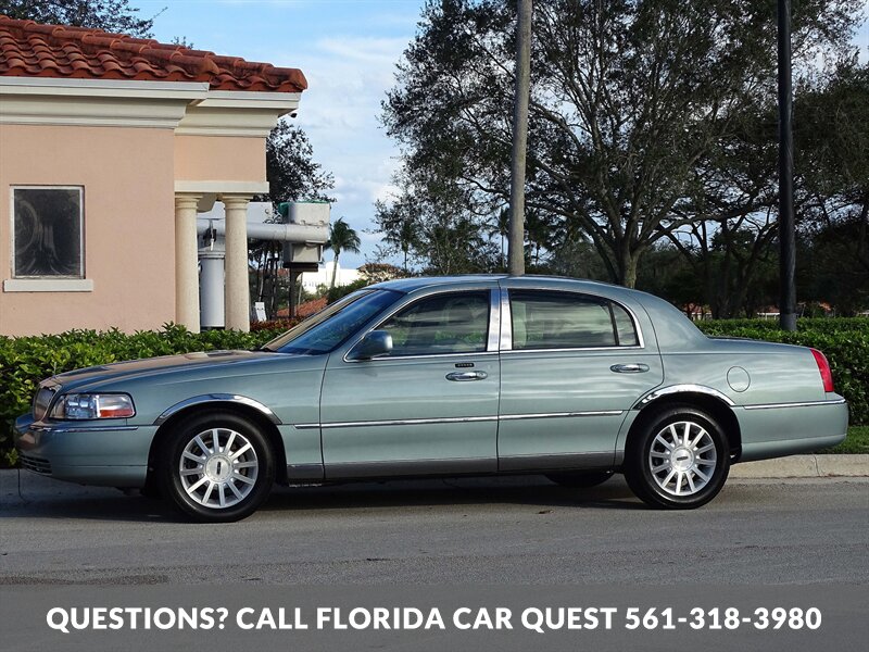 2006 Lincoln Town Car Signature   - Photo 5 - West Palm Beach, FL 33411