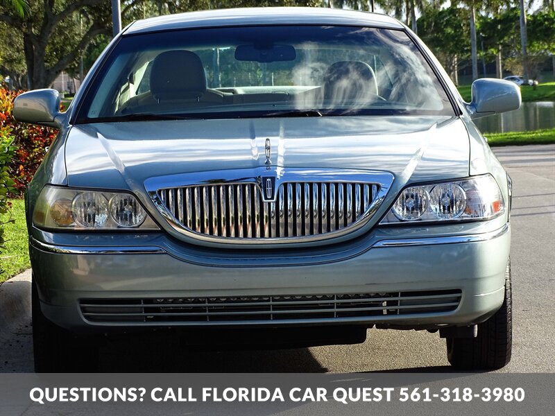 2006 Lincoln Town Car Signature   - Photo 2 - West Palm Beach, FL 33411