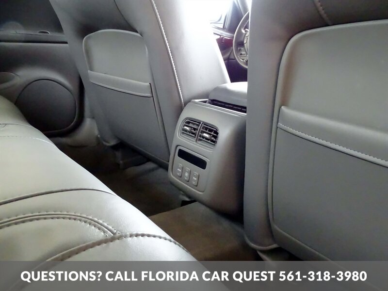 2005 Cadillac DeVille  DTS - Photo 33 - West Palm Beach, FL 33411