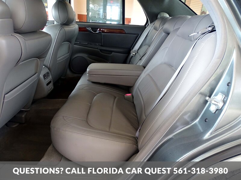 2005 Cadillac DeVille  DTS - Photo 34 - West Palm Beach, FL 33411