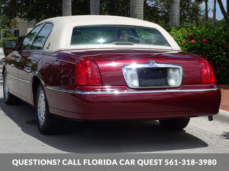 1999 Lincoln Town Car Signature   - Photo 15 - West Palm Beach, FL 33411