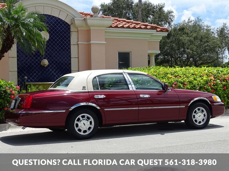 1999 Lincoln Town Car Signature   - Photo 8 - West Palm Beach, FL 33411