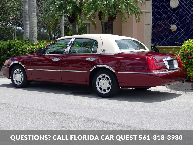 1999 Lincoln Town Car Signature   - Photo 18 - West Palm Beach, FL 33411