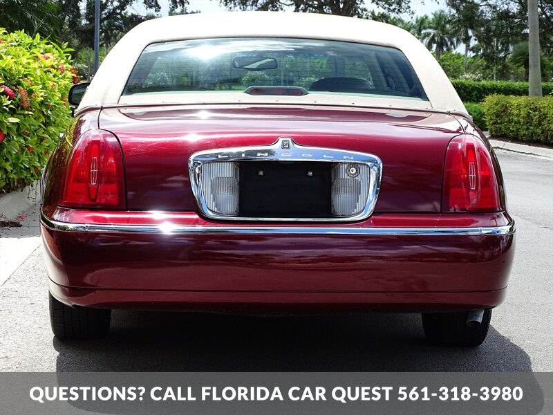 1999 Lincoln Town Car Signature   - Photo 13 - West Palm Beach, FL 33411