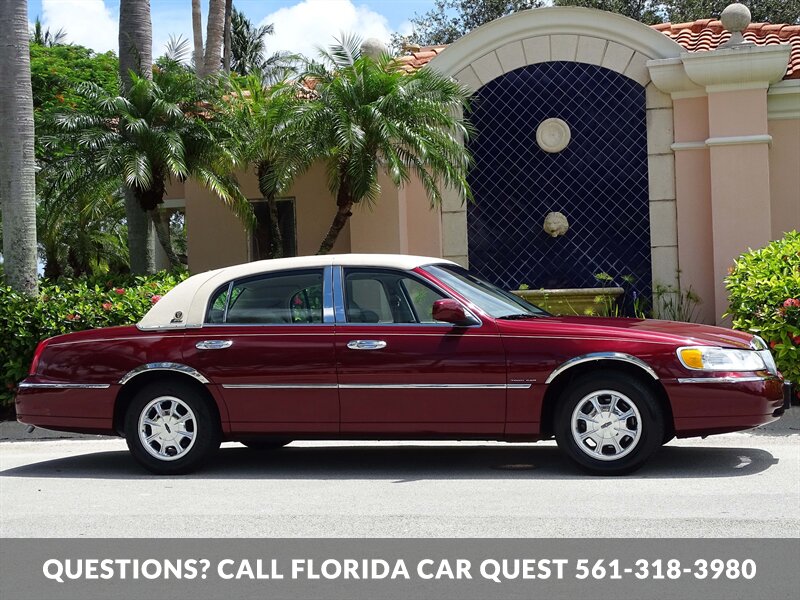 1999 Lincoln Town Car Signature   - Photo 4 - West Palm Beach, FL 33411