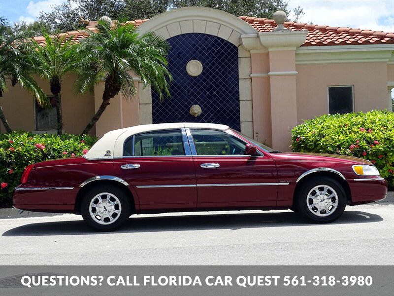 1999 Lincoln Town Car Signature   - Photo 5 - West Palm Beach, FL 33411