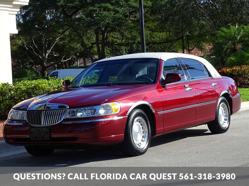 1998 Lincoln Town Car Executive  Designer Edition - Photo 3 - West Palm Beach, FL 33411