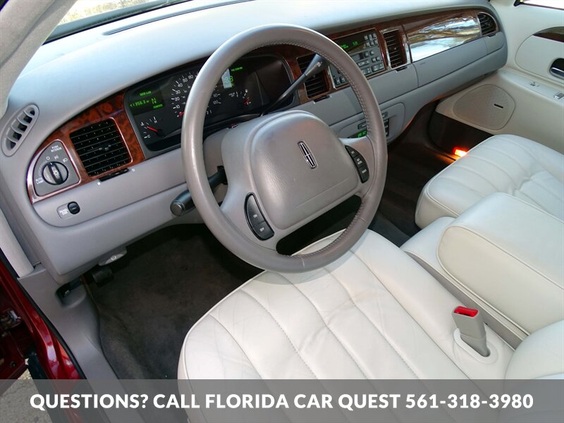 1998 Lincoln Town Car Executive  Designer Edition - Photo 24 - West Palm Beach, FL 33411