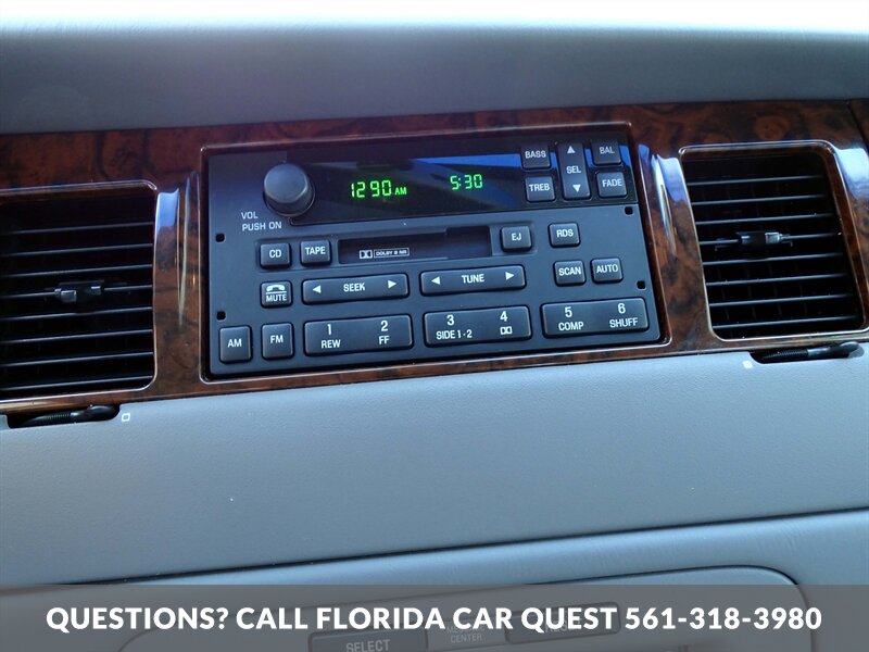 1998 Lincoln Town Car Executive  Designer Edition - Photo 35 - West Palm Beach, FL 33411