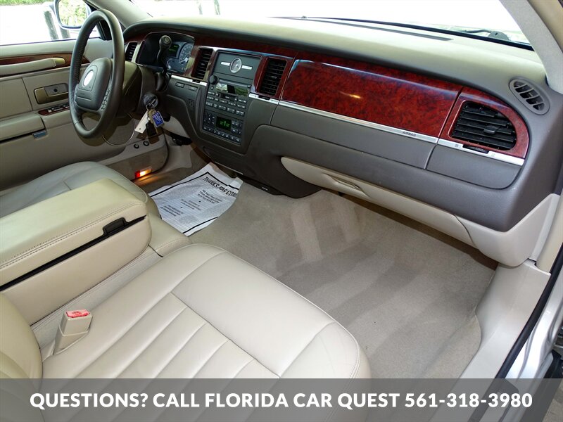 2003 Lincoln Town Car Executive   - Photo 29 - West Palm Beach, FL 33411