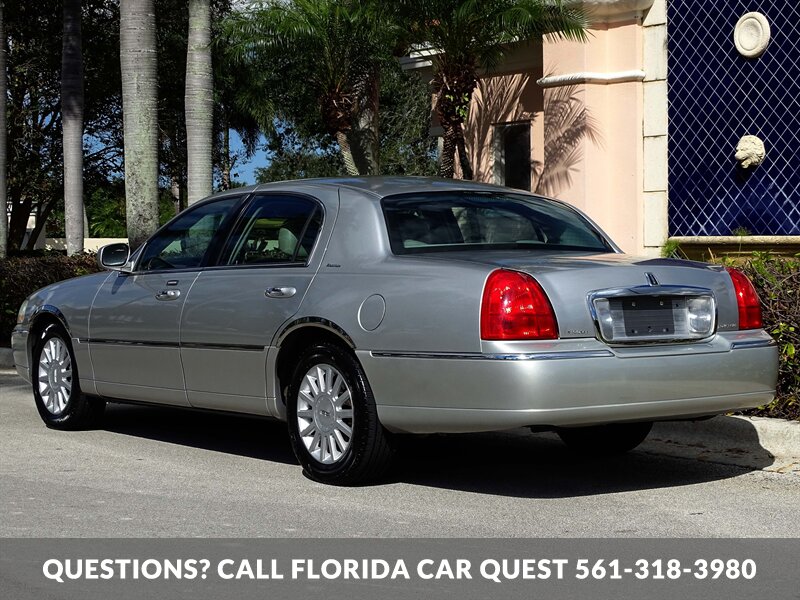 2003 Lincoln Town Car Executive   - Photo 9 - West Palm Beach, FL 33411