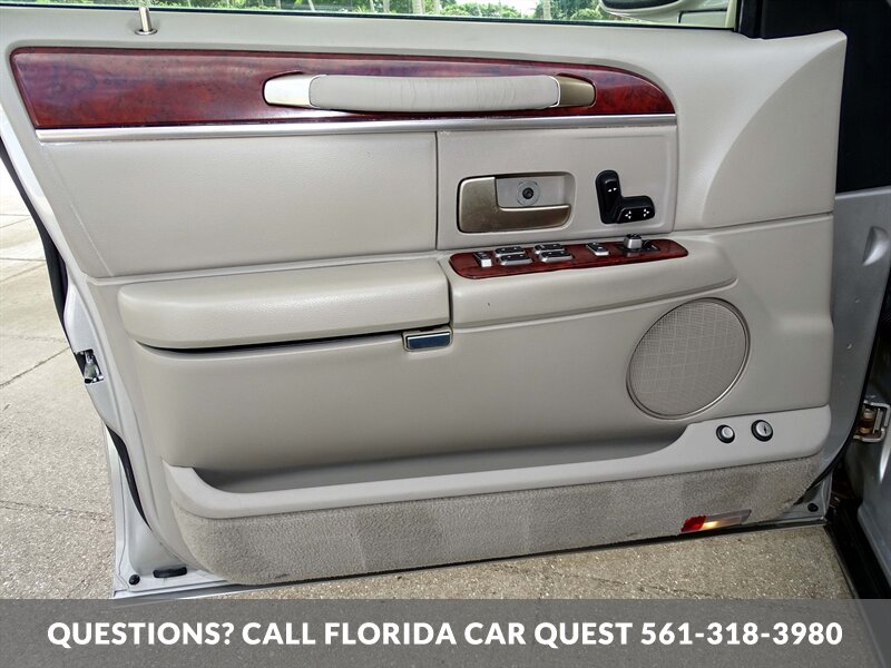 2003 Lincoln Town Car Executive   - Photo 42 - West Palm Beach, FL 33411