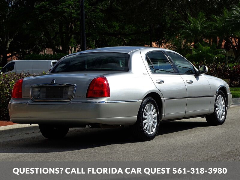 2003 Lincoln Town Car Executive   - Photo 14 - West Palm Beach, FL 33411