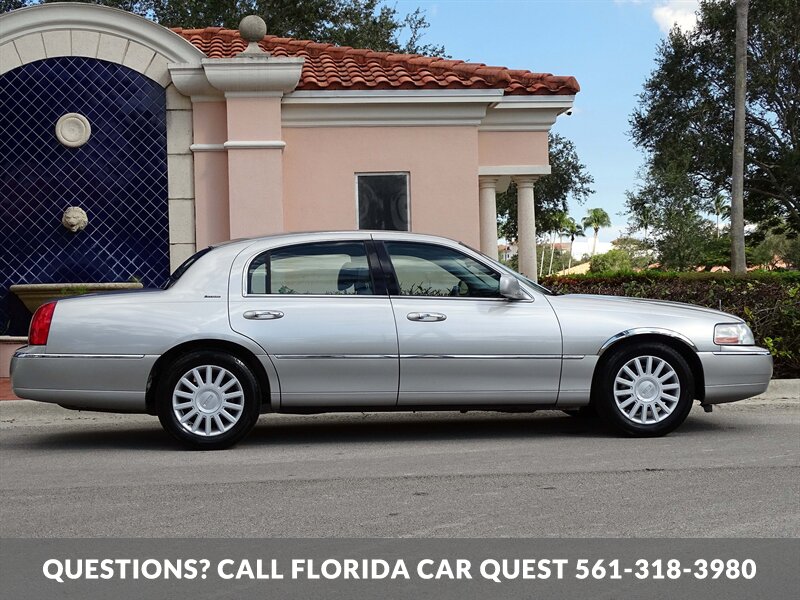 2003 Lincoln Town Car Executive   - Photo 18 - West Palm Beach, FL 33411