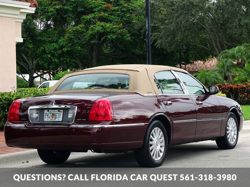 2003 Lincoln Town Car Signature   - Photo 15 - West Palm Beach, FL 33411