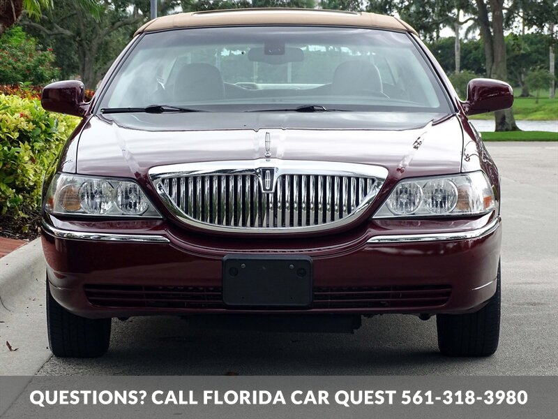 2003 Lincoln Town Car Signature   - Photo 3 - West Palm Beach, FL 33411