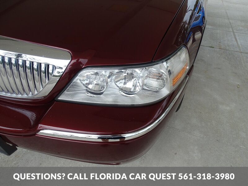 2003 Lincoln Town Car Signature   - Photo 47 - West Palm Beach, FL 33411