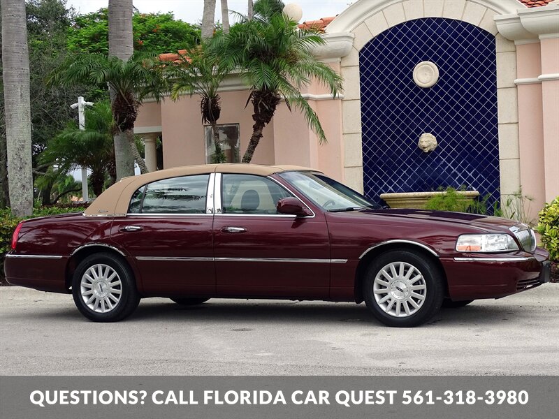 2003 Lincoln Town Car Signature   - Photo 19 - West Palm Beach, FL 33411