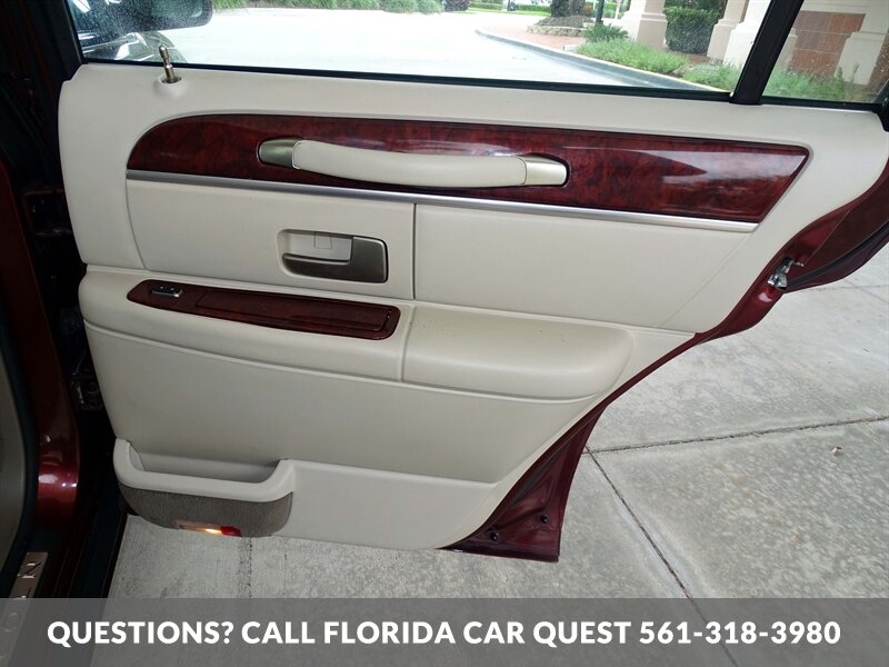 2003 Lincoln Town Car Signature   - Photo 40 - West Palm Beach, FL 33411