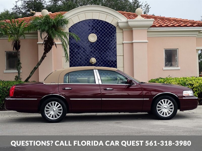 2003 Lincoln Town Car Signature   - Photo 18 - West Palm Beach, FL 33411