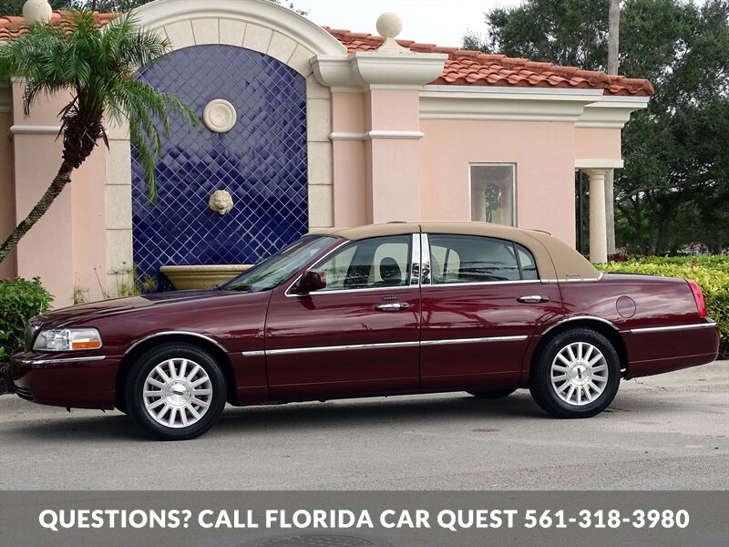 2003 Lincoln Town Car Signature   - Photo 6 - West Palm Beach, FL 33411