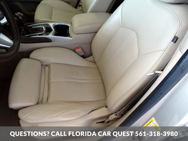 2010 Cadillac SRX Luxury Collection   - Photo 24 - West Palm Beach, FL 33411