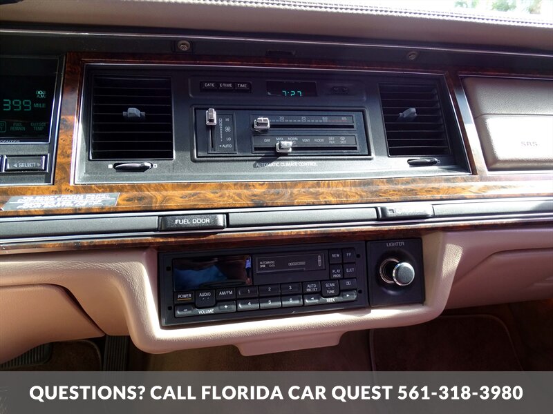 1992 Lincoln Town Car Signature   - Photo 48 - West Palm Beach, FL 33411