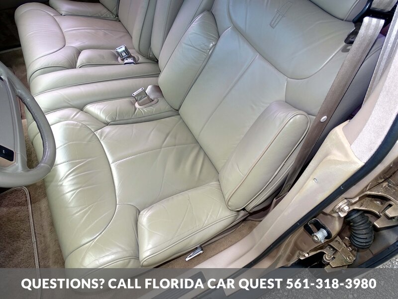 1992 Lincoln Town Car Signature   - Photo 26 - West Palm Beach, FL 33411