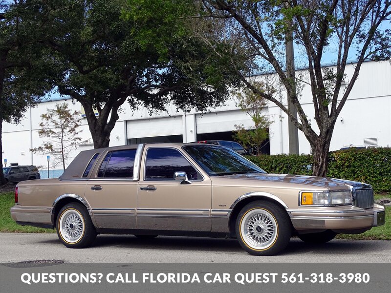 1992 Lincoln Town Car Signature   - Photo 18 - West Palm Beach, FL 33411